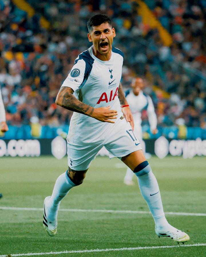 El nuevo portero del PSG pasó de villano a héroe y así festejó Luis Enrique tras ganar la Supercopa; el Balón de Oro ya tiene dueño