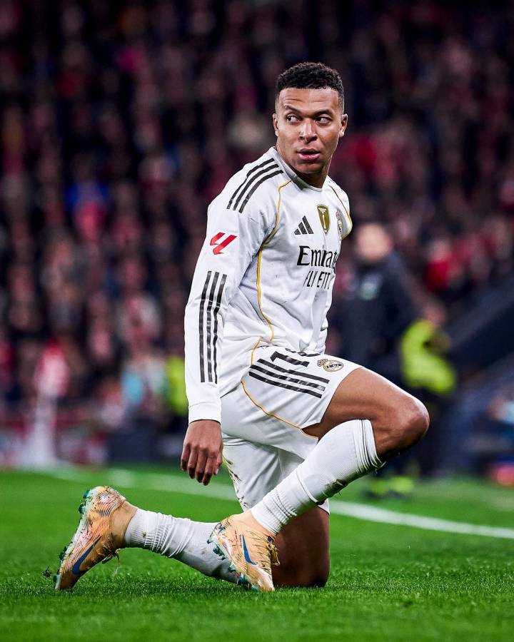 Mbappé-dependencia del Real Madrid, lo que hizo Vinicius tras salir de cambio y lo curioso de la celebración de Camavinga