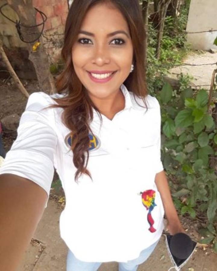 Las bellas presentadoras de TV que engalanaron este 15 de septiembre