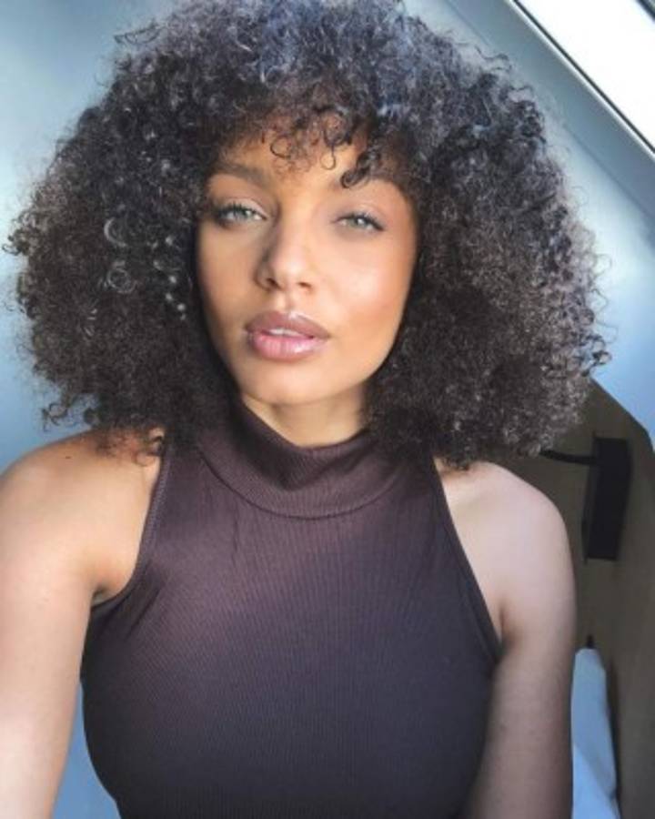 Es una calca de Rihanna y fue Miss Francia: Así es la nueva novia de Mbappé, crack del PSG