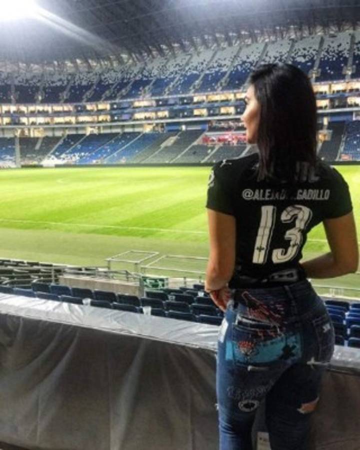 Ellas es Alejandra Delgadillo, la explosiva aficionada del Monterrey