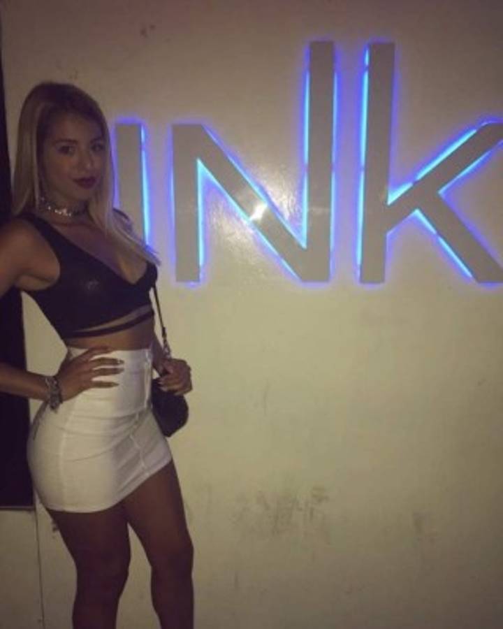 ¡Escándalo! El mexicano Marco Fabián aparece semidesnudo con una aficionada argentina