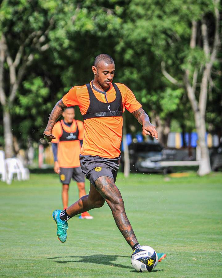 Los 36 extranjeros del Apertura 2024 de la Liga de Honduras: panameños sorprenden y hay empate de nacionalidades