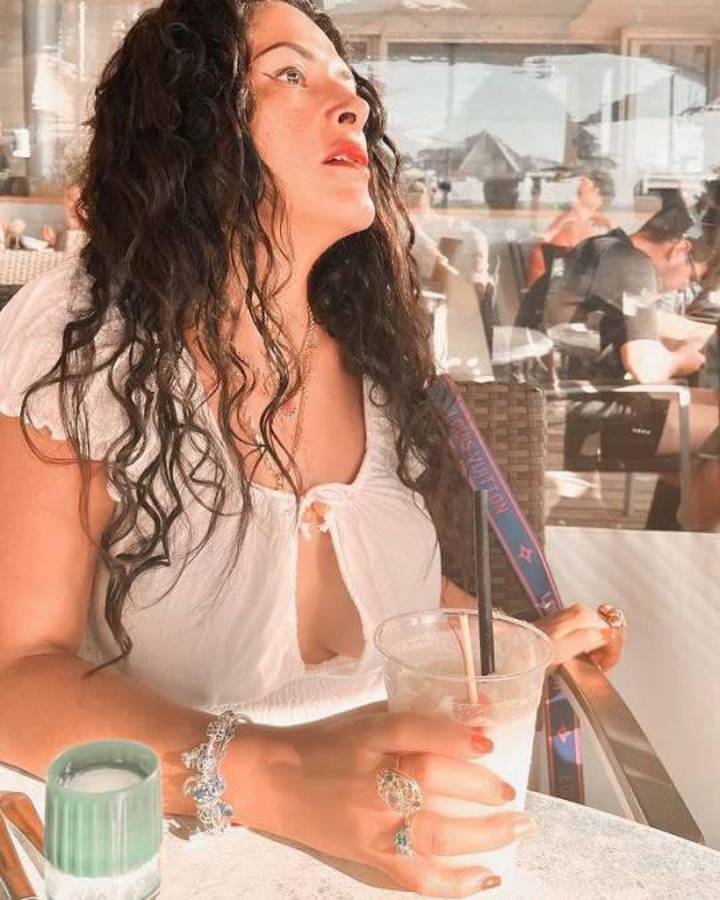 ¿Cuántos años le lleva? Ex comentarista de TUDN es tildado de Sugar Daddy por la espectacular novia que tiene