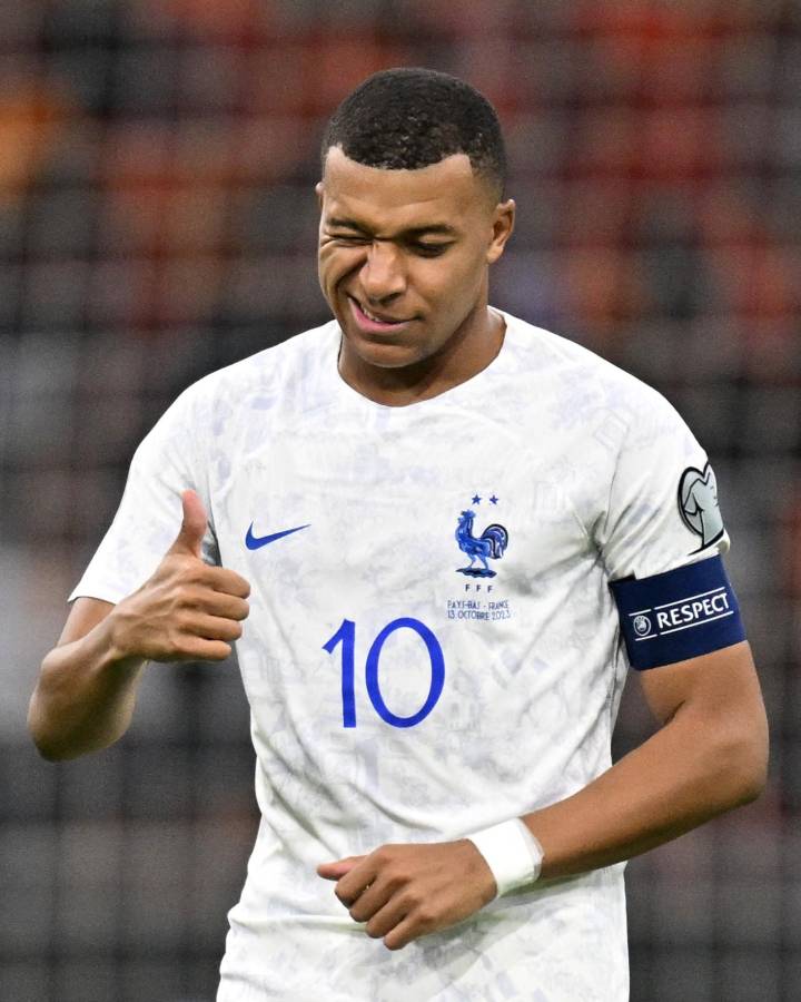 Sabe que perderá el Balón de Oro con Messi y está desesperado por superar a Cristiano Ronaldo para quedar máximo goleador de 2023