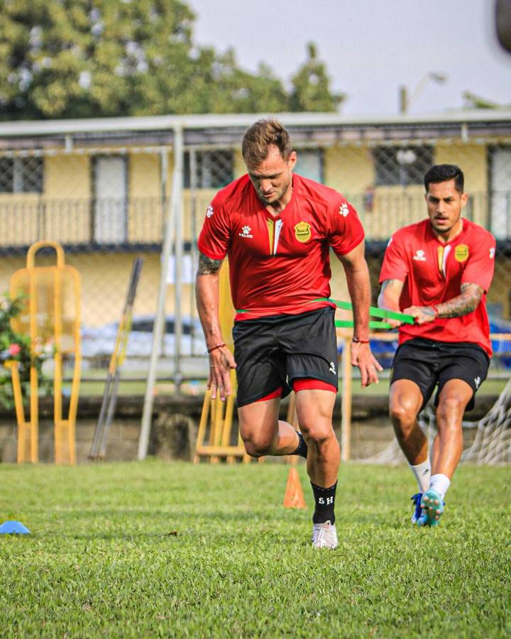 Los más de 30 fichajes de la Liga Nacional para el Clausura 2024: ¡Real España y Marathón sacaron la chequera!