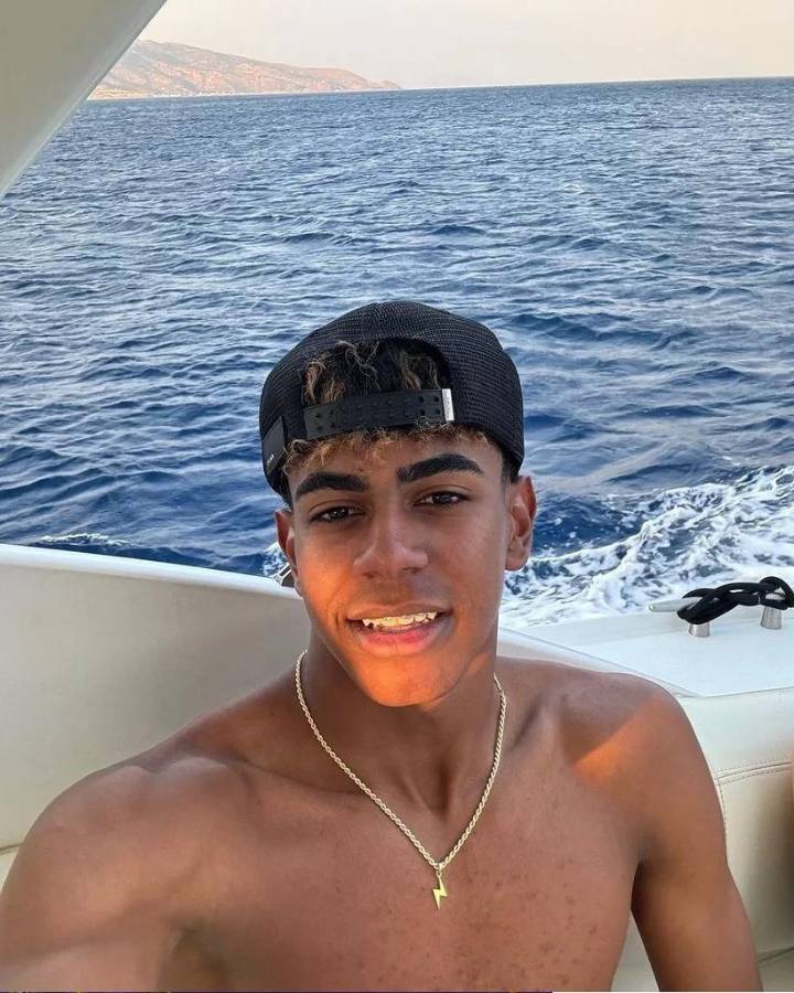 Las increíbles vacaciones de Lamine Yamal a sus 17 años: así lució su espectacular novia Álex Padilla ¿Dónde se fueron?