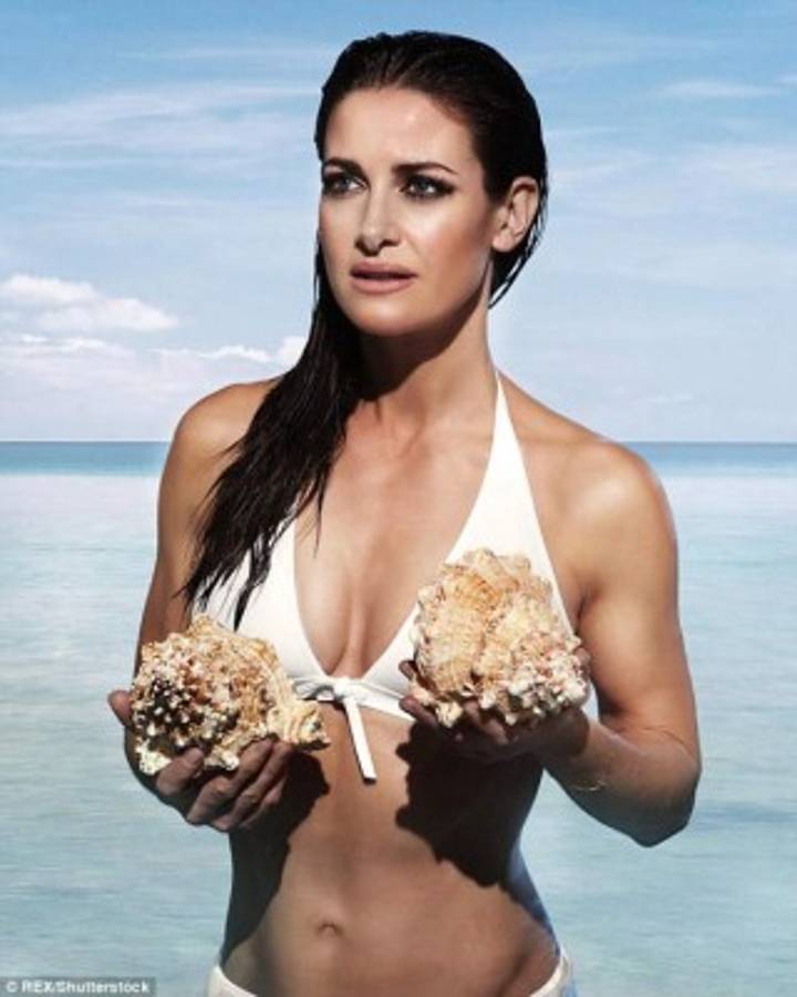 ¡ESCÁNDALO MUNDIAL! Acusan a sexy periodista de salir ebria en programa deportivo