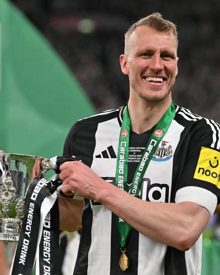 Así se festeja un título después de 70 años: los héroes del Newcastle y jugadores del Liverpool destrozados