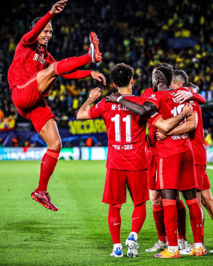 El festejo del Liverpool en el campo del Villarreal luego de avanzar a la final de la Champions y la emoción de Luis Díaz