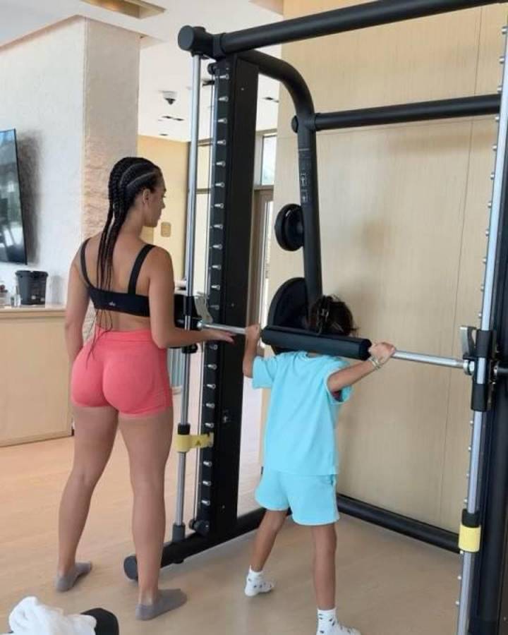 Georgina Rodríguez deslumbra con su cuerpazo en unas mini vacaciones: ¡Cristiano Ronaldo, impactado!