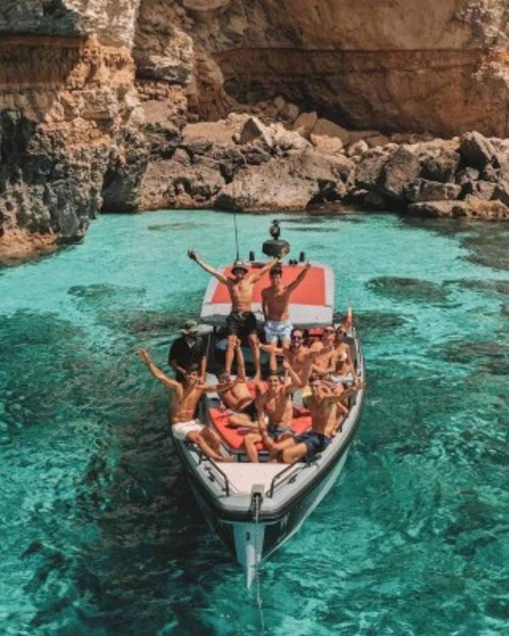 Así son las vacaciones de los mejores futbolistas del mundo: Yates de lujo y mujeres hermosas