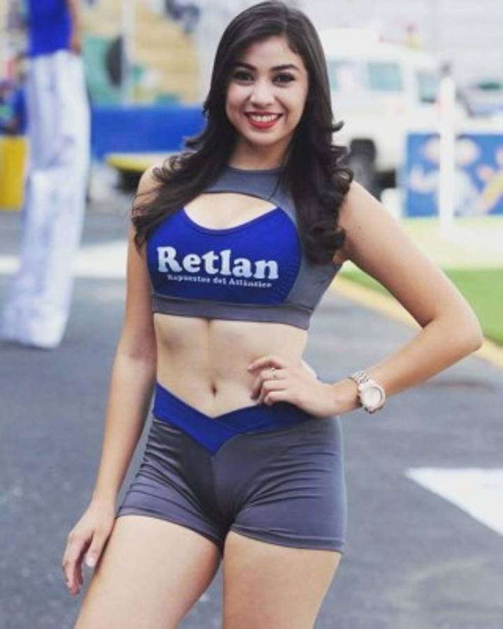 Conductora del programa MotaguaTV es acusada de ser fan del Real España