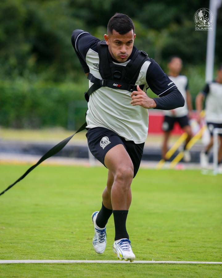 ¡Dos novedades! Olimpia, con todo su arsenal para extender la paternidad contra Motagua: así se perfila su 11 titular