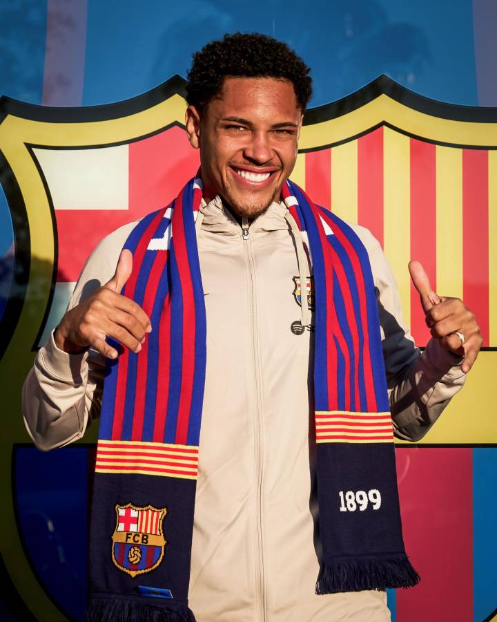 PSG cierra dos fichajes y sorpresa con Mbappé; Barcelona tiene a su flamante refuerzo y el jugador que regresa