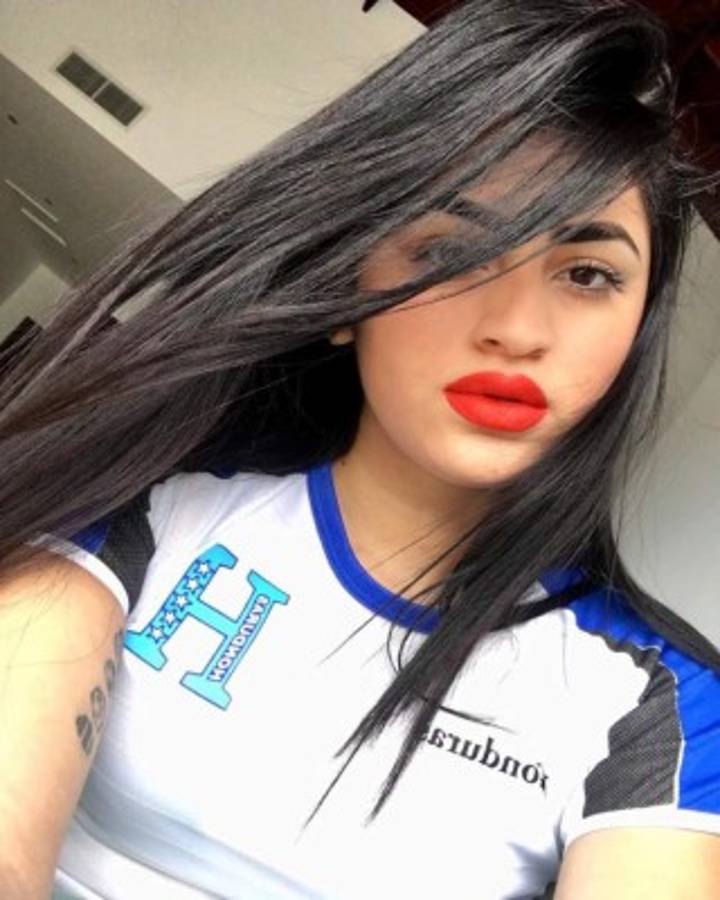 La explosivas fotos de Roxanna Somoza, exreina de belleza hondureña