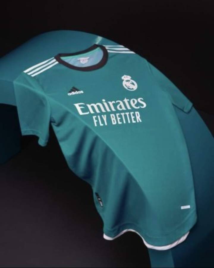 Los aficionados la odian: Real Madrid presenta su tercer uniforme de la temporada 2021/22 entre críticas