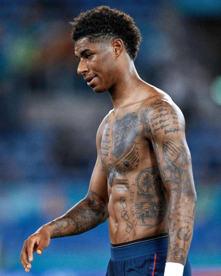 Los increíbles tatuajes de Rashford: por qué lleva referencias de San Cristóbal y Nieves y una cita impactante