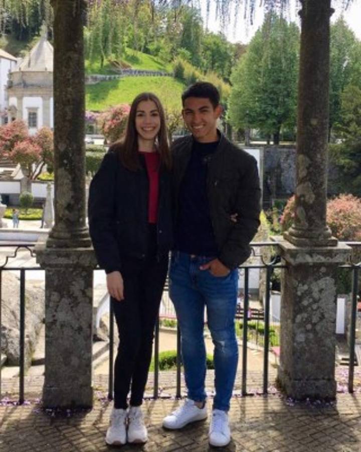 En fotos: La delgada chica portuguesa que le robó el corazón a Jonathan Rubio