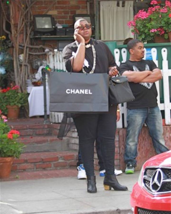 Hijo de ex basquetbolista Magic Johnson sorprende y pierde 172 libras