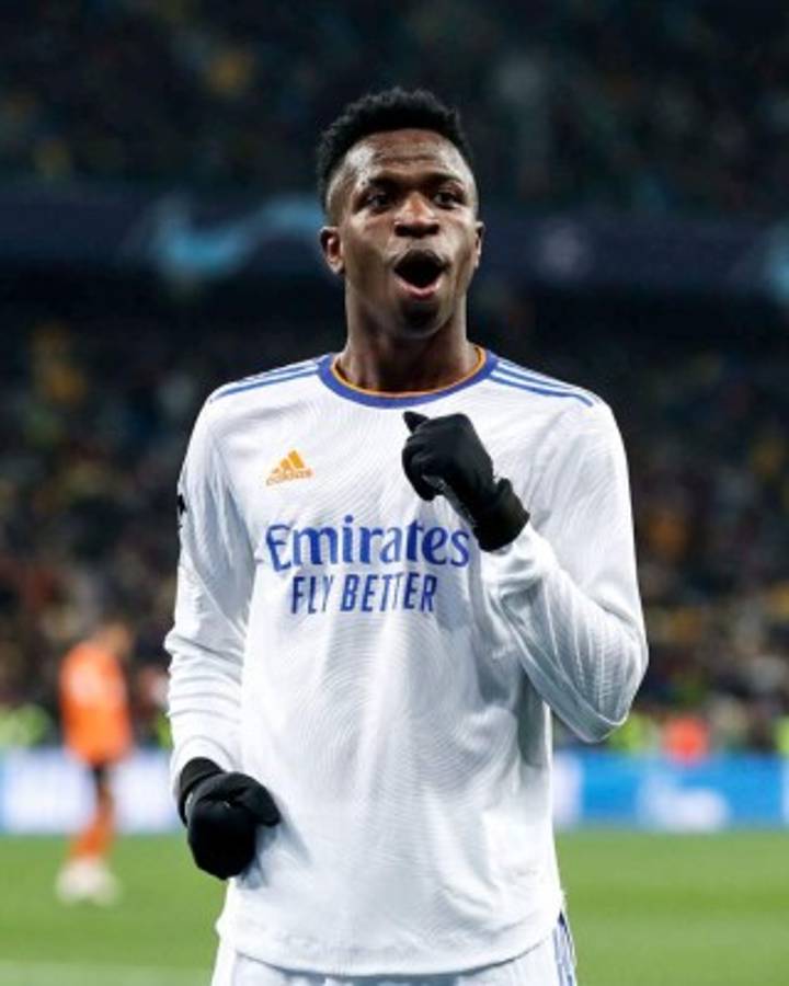 La picante oferta a Messi, la reacción de Ronaldinho a la Panenka de Leo y el tremendo show con su doblete en Champions