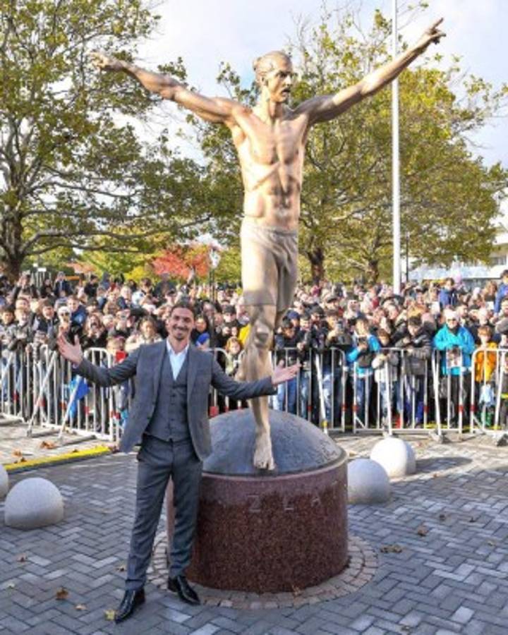 No paran: La estatua de Ibrahimovic sufre nuevo vandalismo y esta vez le cortan la nariz   