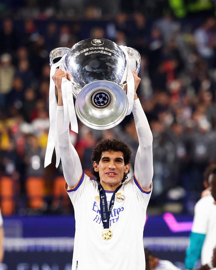 NO SE VIO EN TV: Alaba saca la silla, el que tiene más Champions que Mbappé y el dardo de Vinicius a su principal crítico