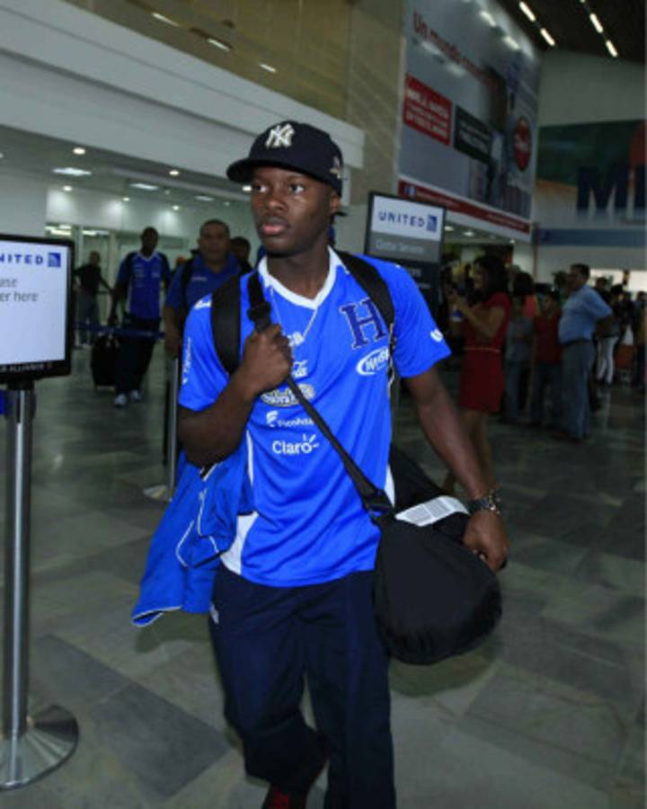 La Selección Nacional de Honduras arribó pensando EUA.