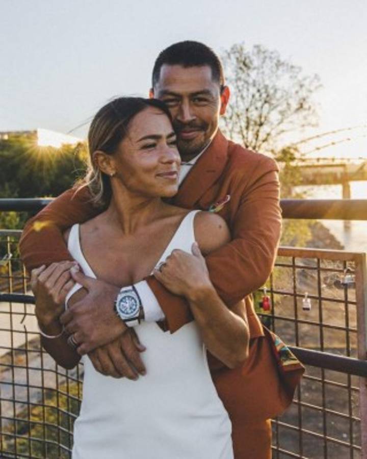 Las fotos de la boda de Roger Espinoza con la espectacular futbolista del Kansas City Femenino