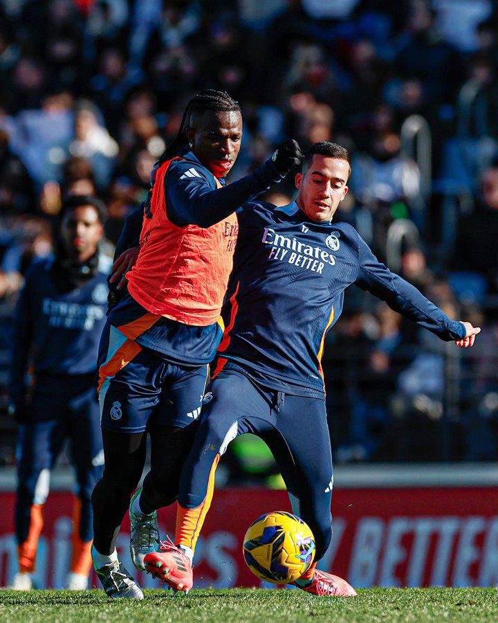 Real Madrid entrena a puerta abierta: Vinicius recibe premio y futbolista sorprende al entrenar después de un año sin jugar