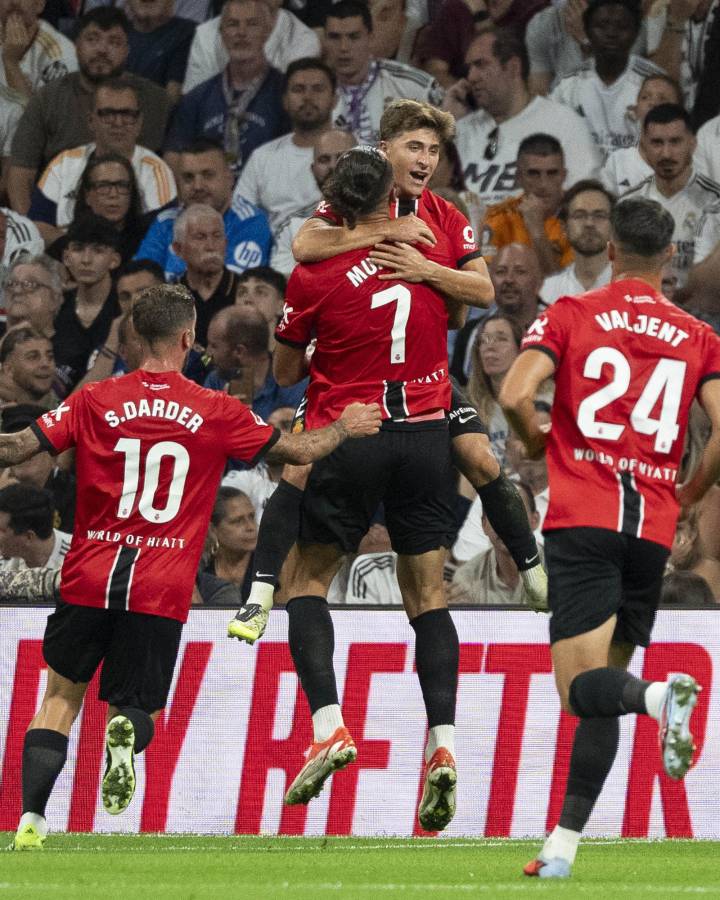 Barcelona festeja el error de Real Madrid, el premio que recibió Mbappé y la verdad sobre el polémico gol anulado a Guler