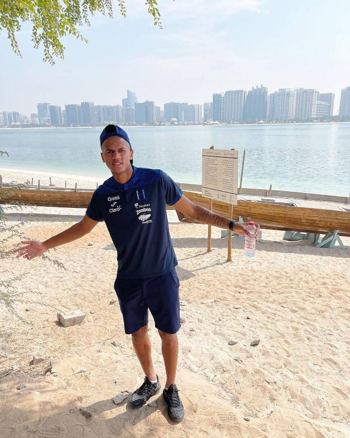 Sobre camellos y vestidos de árabe: las exóticas aventuras de la Selección de Honduras en la lujosa Abu Dabi