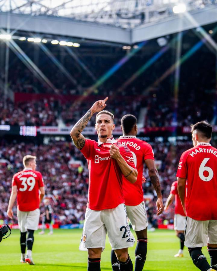 Así fue el tremendo debut de Antony con el Manchester United en el triunfo sobre Arsenal y el gesto de Cristiano Ronaldo que se hizo viral