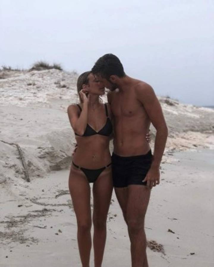 Andrea, la desconocida hermosa novia de uno de los jugadores del Barcelona