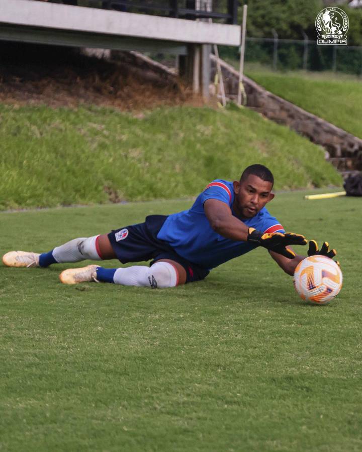 Pedro Troglio afina la variante que utilizará en Olimpia para el duelo de ida ante Génesis y dar el primer paso a la gran final