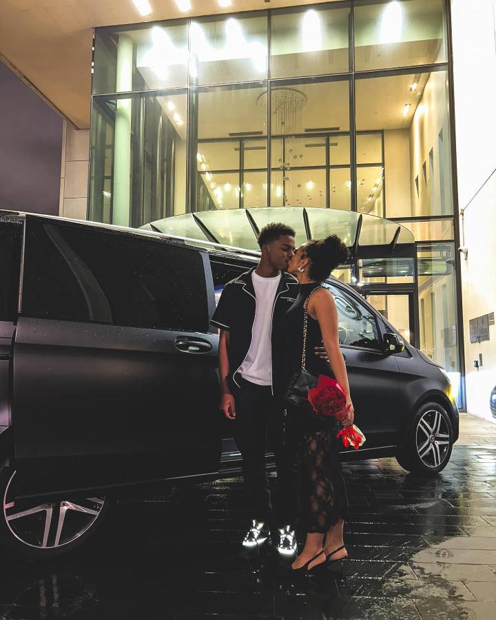 Keyrol Figueroa está enamorado y así es la novia del delantero del Liverpool, quien participó en el reconocido programa artístico Britain’s Got Talent