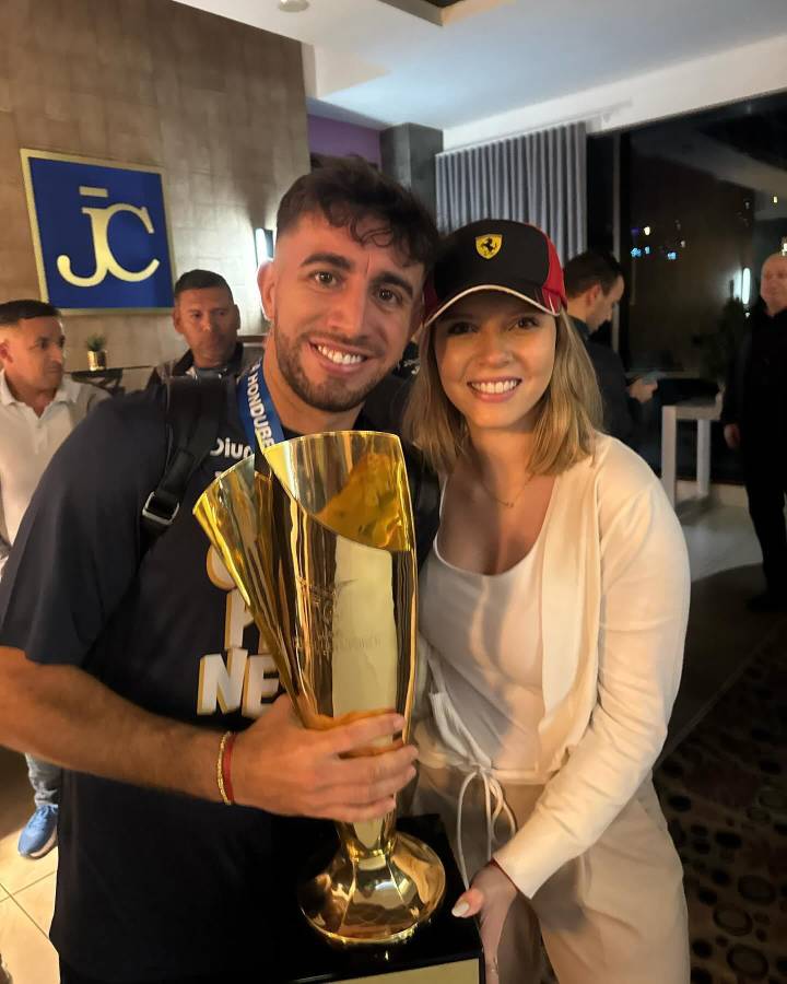 Esposas, novias y familiares, así celebraron los seres más queridos de los futbolistas campeones con Motagua