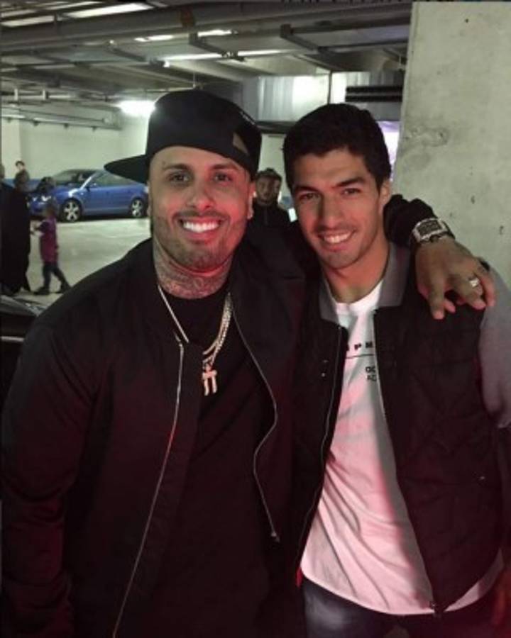 ¡Uno fue portero! Los grandes famosos que son seguidores del Barcelona y Real Madrid