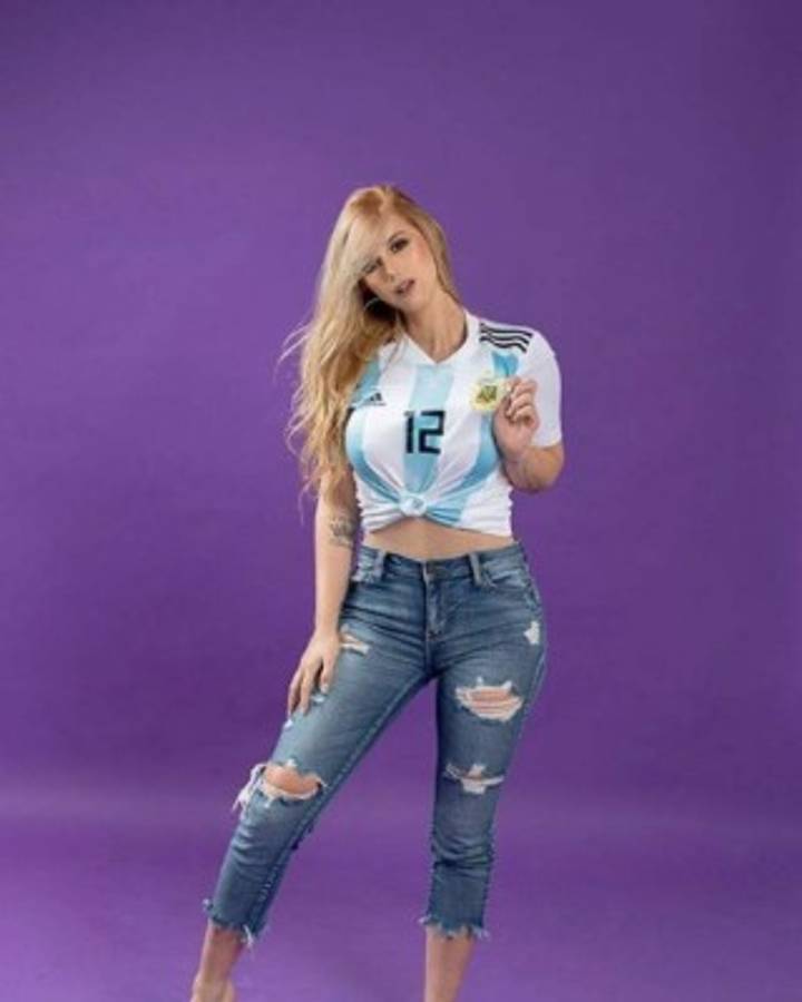 La exuberante esposa de Armani que mandó a callar a los críticos del portero argentino