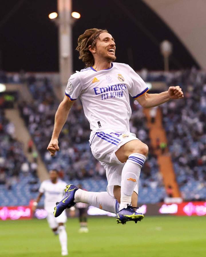 El ‘jeque’ Florentino Pérez, los polémicos penales y la celebración del Real Madrid tras conseguir la Supercopa de España