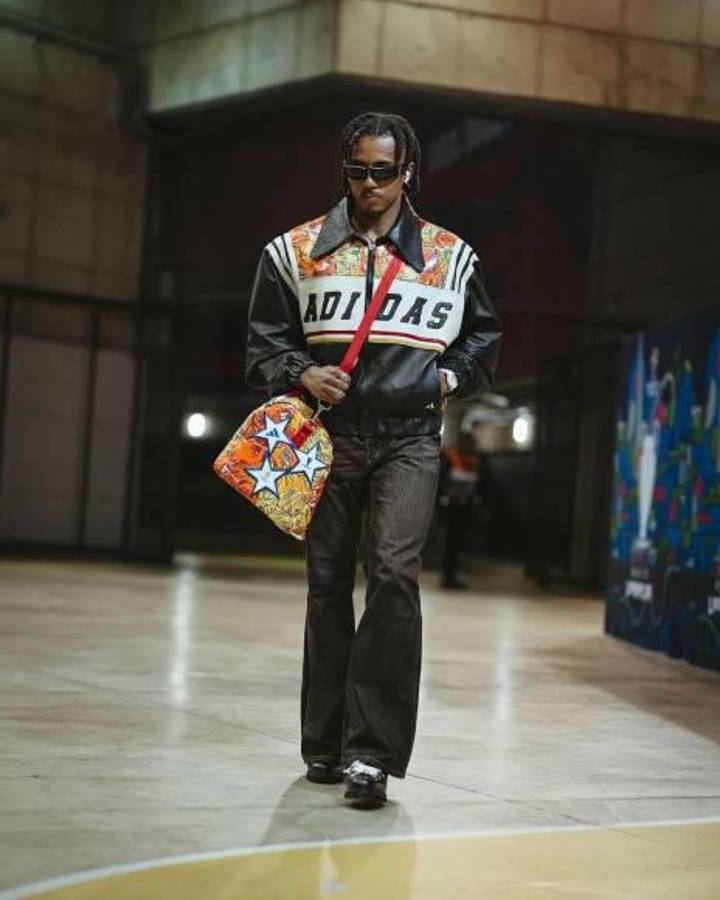 Jules Koundé causa revuelo: así son todos los excéntricos looks del futbolista de Barcelona que siempre está a la moda