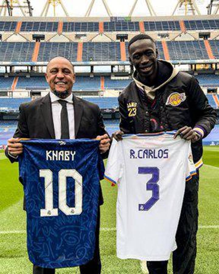 Espectacular recibimiento a los jugadores del Real Madrid en el Bernabéu y los invitados de lujo