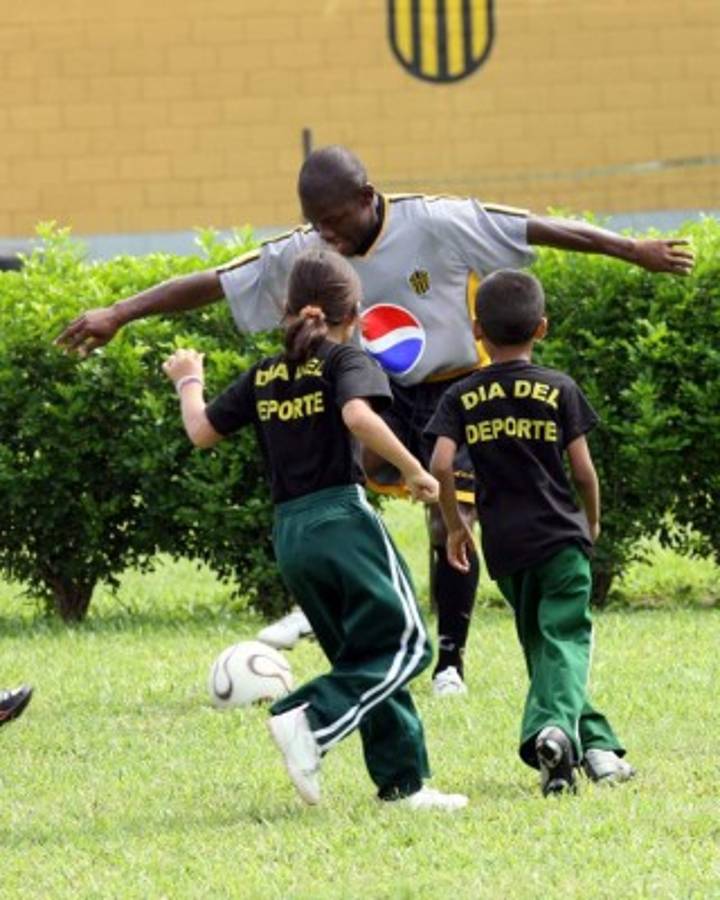 La evolución de Tyson, el futbolista que nunca envejece