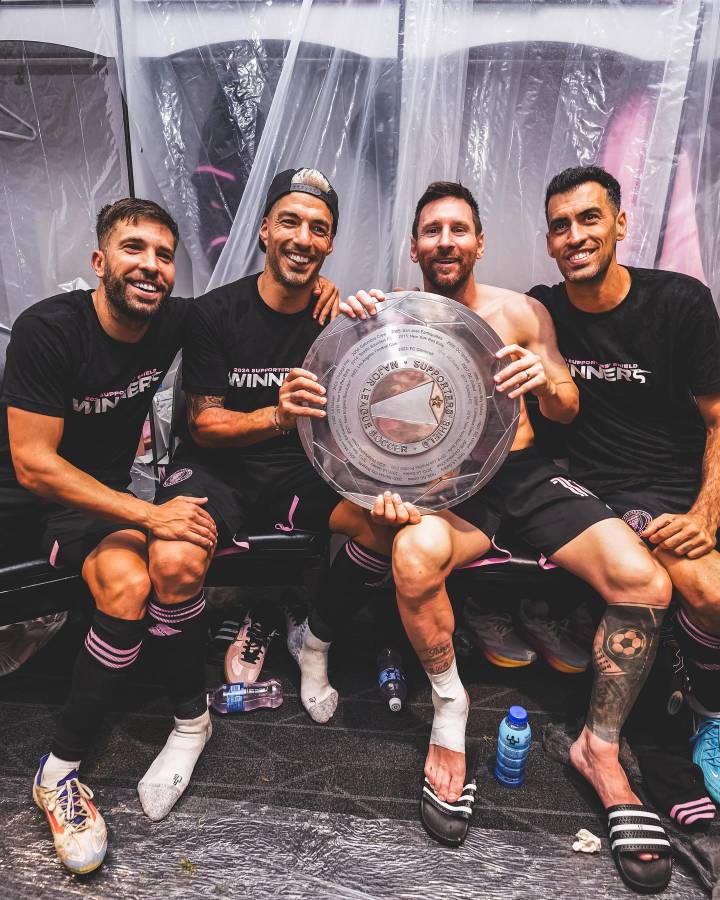 David Ruiz festejando con Messi: locura del Inter Miami tras ganar su segundo título y Beckham se rinde al argentino