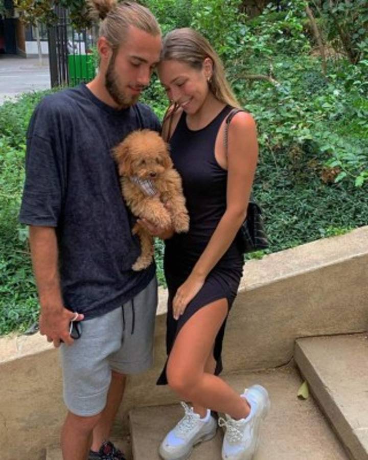 Andrea, la desconocida hermosa novia de uno de los jugadores del Barcelona