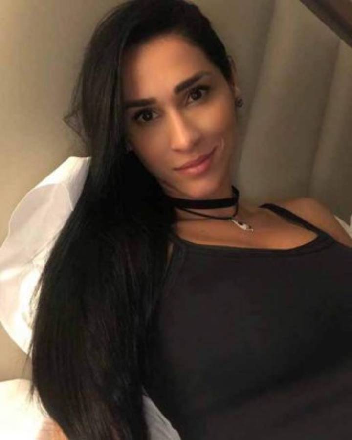 Fotos: Así es la espectacular jugadora que se desplomó en plena entrevista