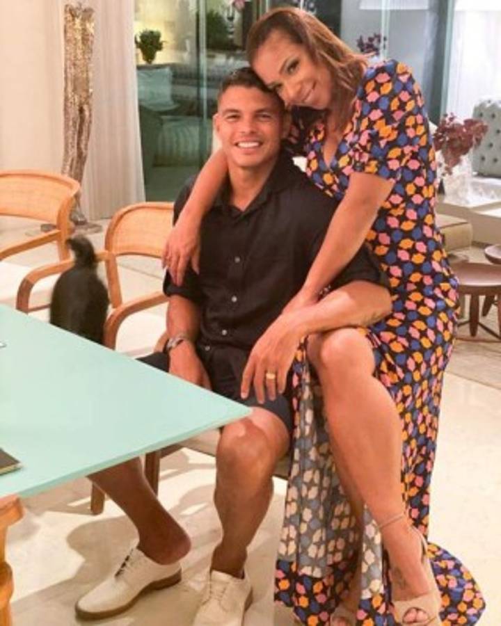 Así es Isabelle, la discreta mujer de Thiago Silva que ha pedido al jugador que se haga la vasectomía