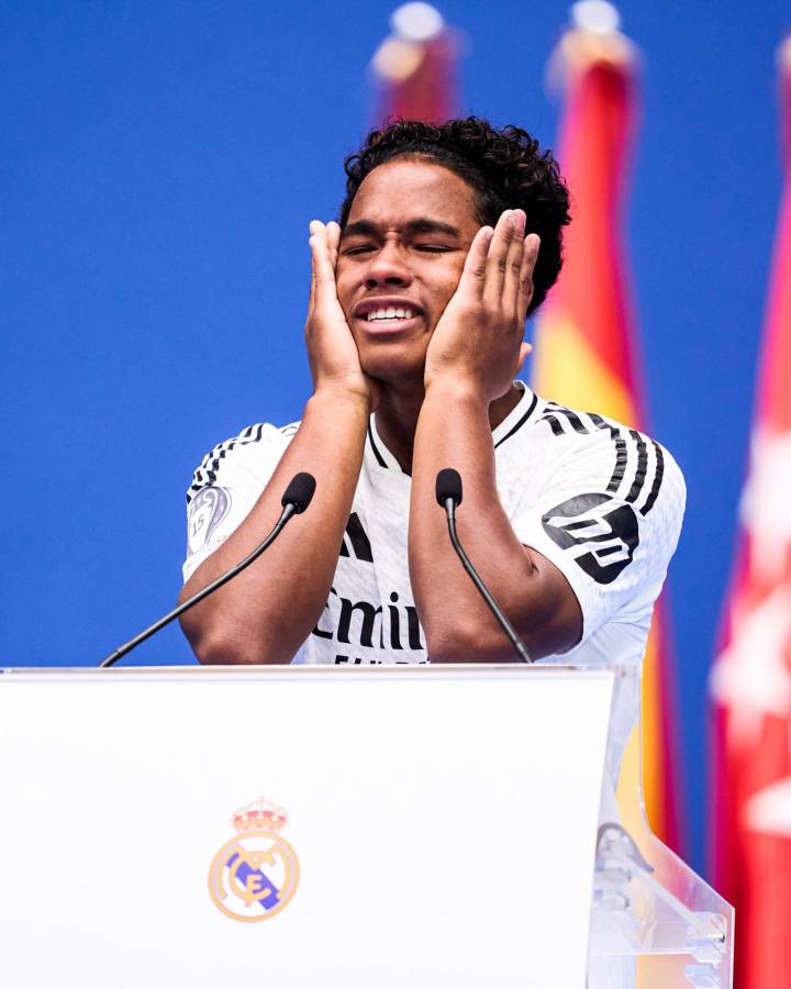 La emotiva presentación de Endrick en Real Madrid: la razón de sus lágrimas y así fue captada su hermosa novia