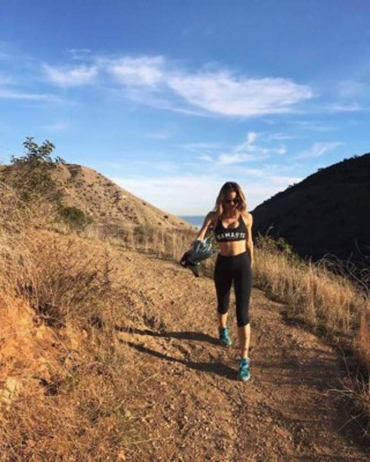 Debi Nova: La creadora de la canción de la película de Keylor Navas y amante al fútbol