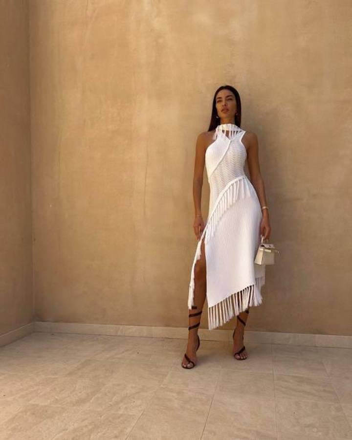 Dejó a estrella del fútbol tras un polémico caso y por infiel; ahora aparece besándose con otra chica